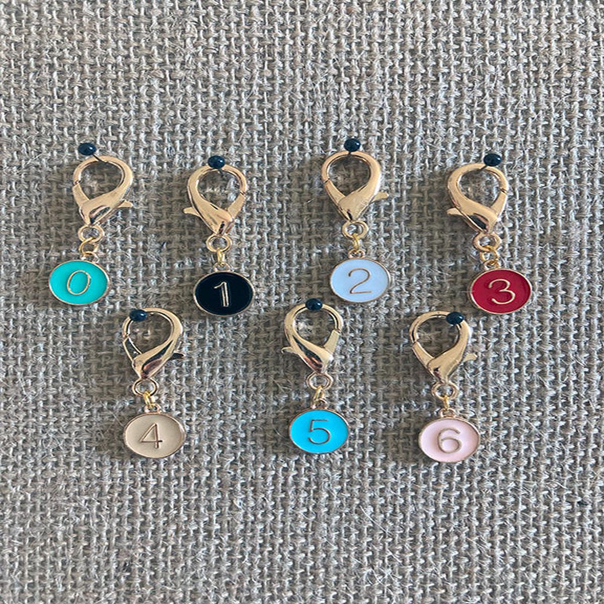 STITCH MARKERS NOT SO LITTLE BUT COUNTS