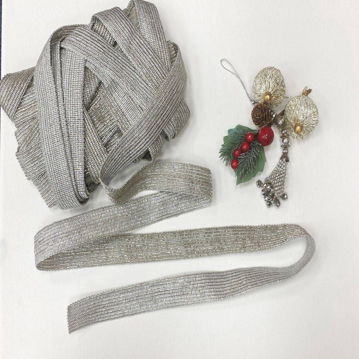 Metallic Wired Ribbon Trim- Silver