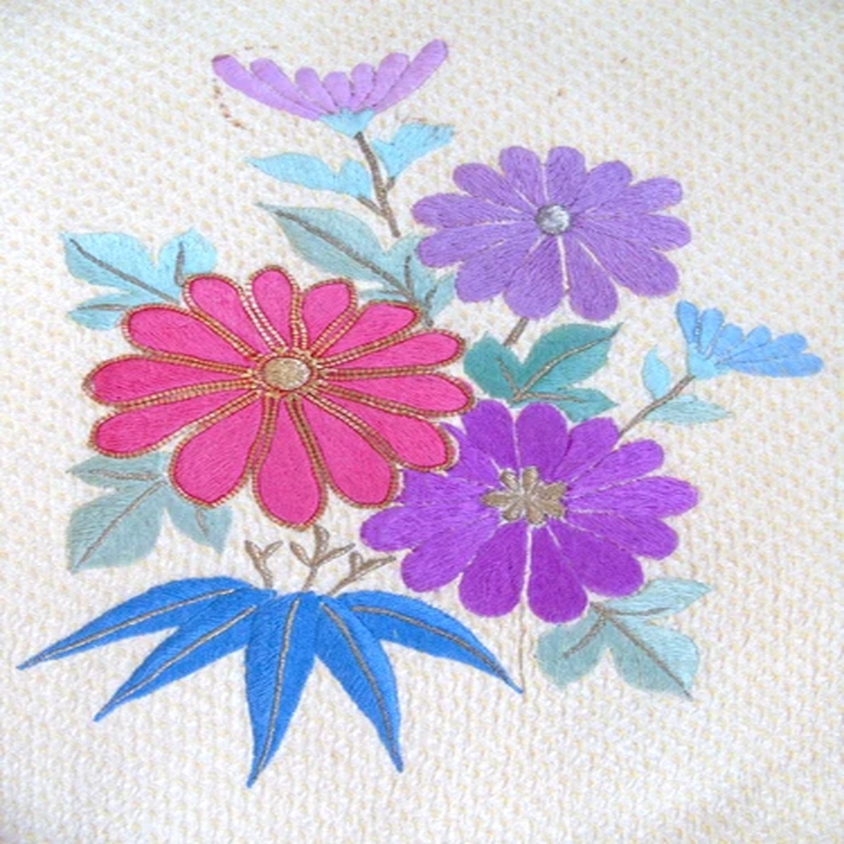 [AYANE] LAVISHLY Embroidered & Tie-dyed FLOWERS 2 - Japanese Silk Fabric